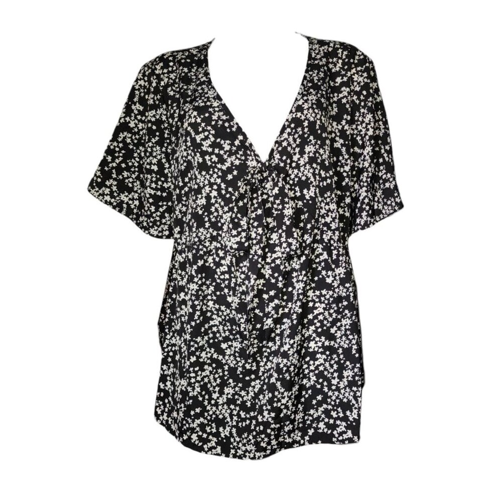 Shein Curve‎ Top Womens Plus Size 4XL Black White Floral Pullover Short Sleeve